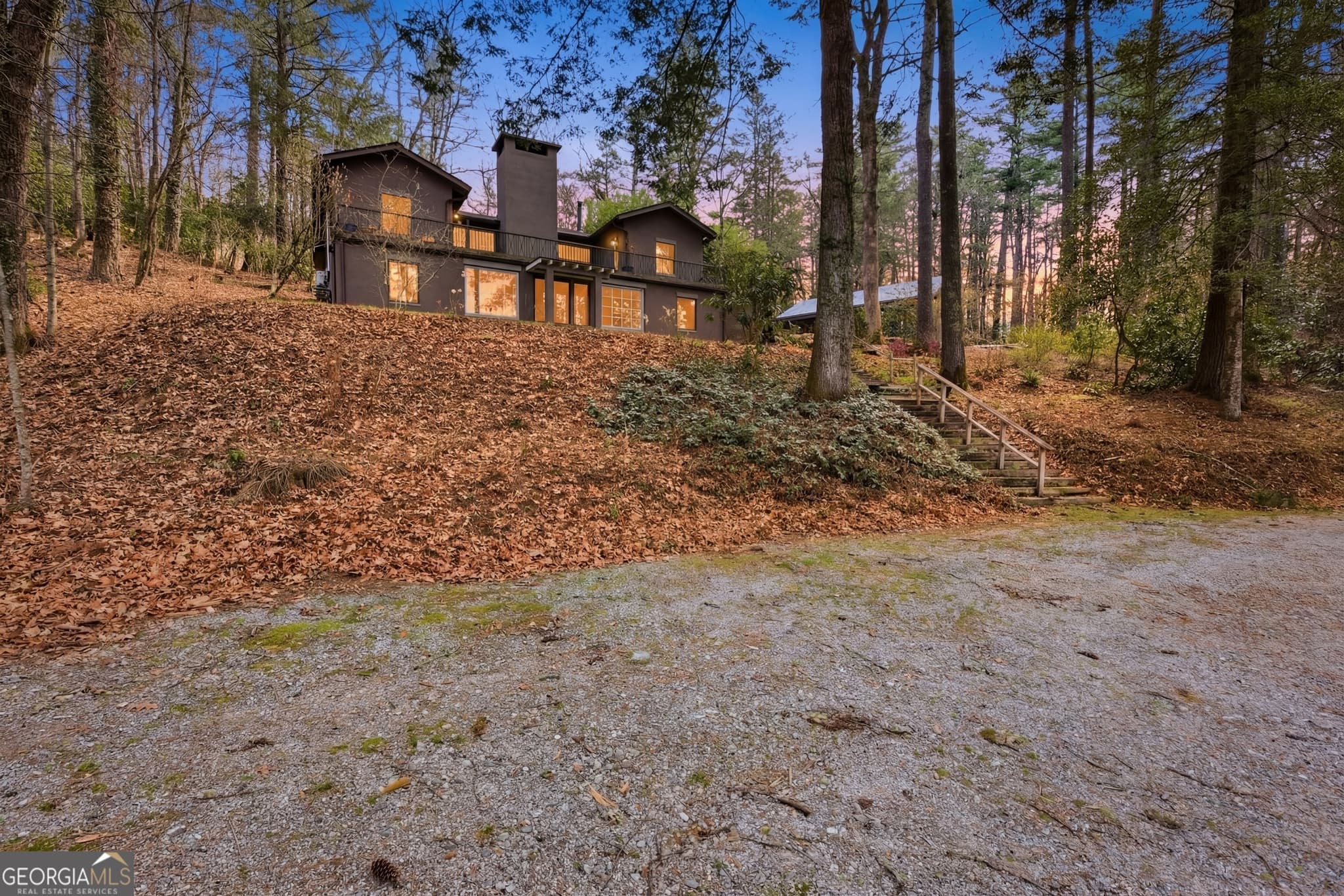 4 bedroom, 5 bathroom, 2,960 sq ft single family residence for sale at 1921 Franklin Road, Highlands, NC 28741 — photo 3