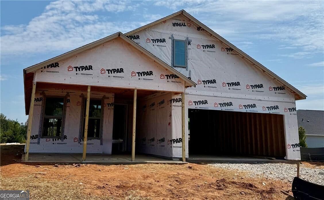3 bedroom, 2 bathroom, 1,965 sq ft single family residence for sale at 5418 Cordina Road, Hoschton, GA 30548 — photo 1 of 18