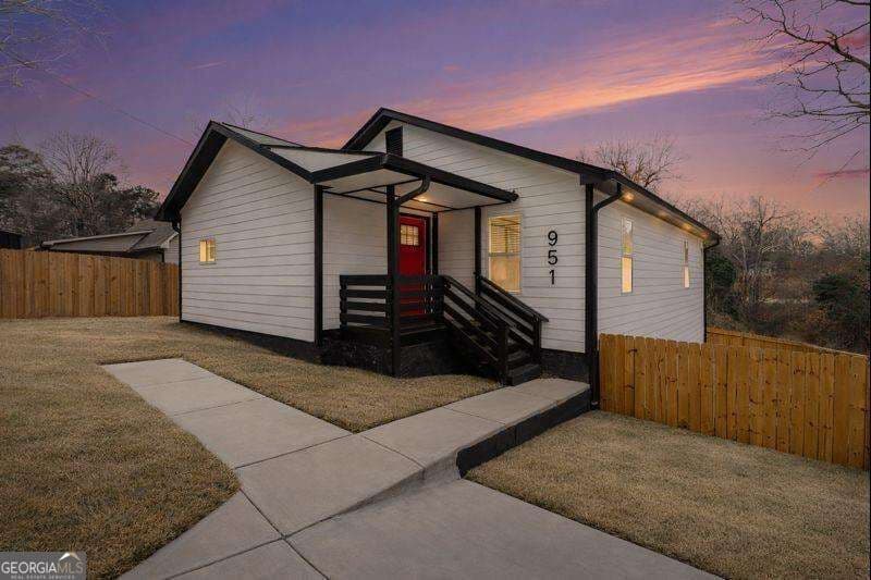 3 bedroom, 2 bathroom, 1,334 sq ft single family residence for sale at 951 Reed Avenue, East Point, GA 30344