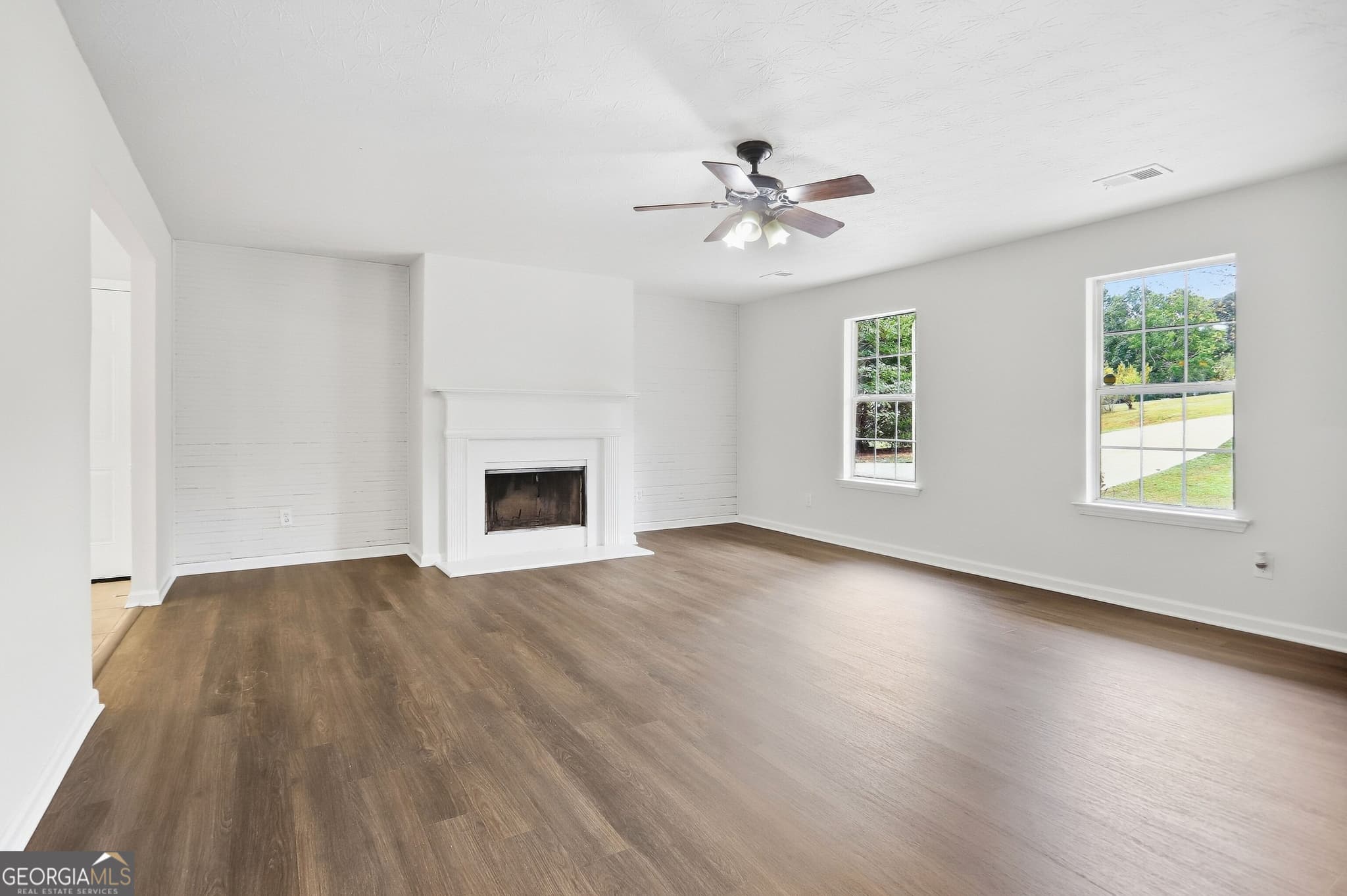 4 bedroom, 2.5 bathroom, 2,076 sq ft single family residence for sale at 310 Kaden Court, Mcdonough, GA 30252 — photo 5