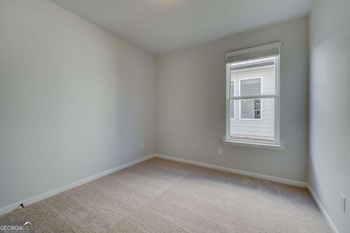 4 bedroom, 3 bathroom, 2,429 sq ft single family residence for sale at 324 Bedford Trace, Conyers, GA 30094 — photo 6