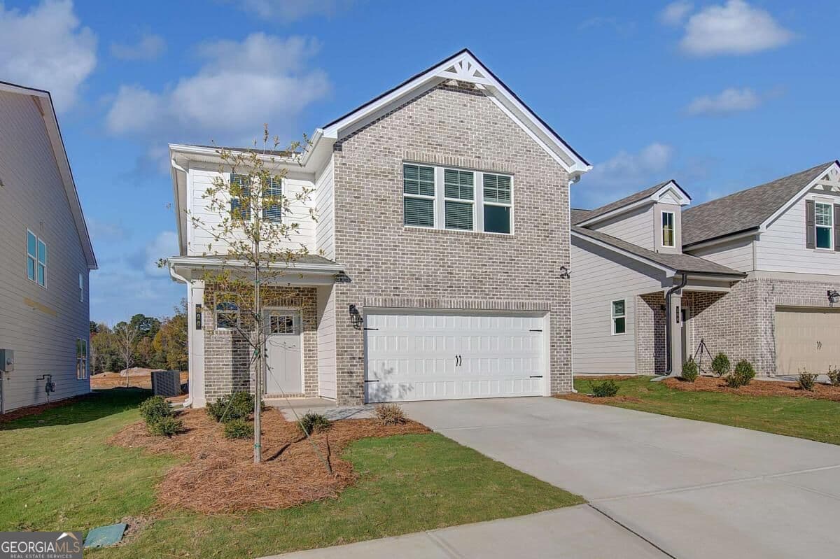 4 bedroom, 3 bathroom, 2,429 sq ft single family residence for sale at 324 Bedford Trace, Conyers, GA 30094 — photo 3