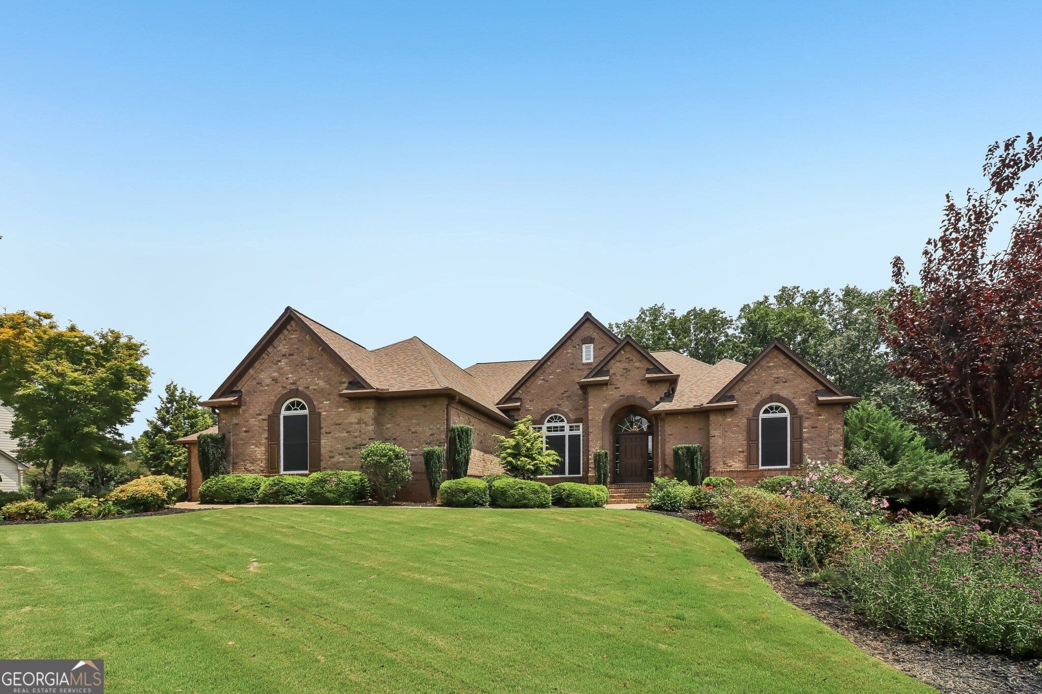 4 bedroom, 4 bathroom, 6,072 sq ft single family residence for sale at 5715 Catalpa Court, Cumming, GA 30040 — photo 1 of 66