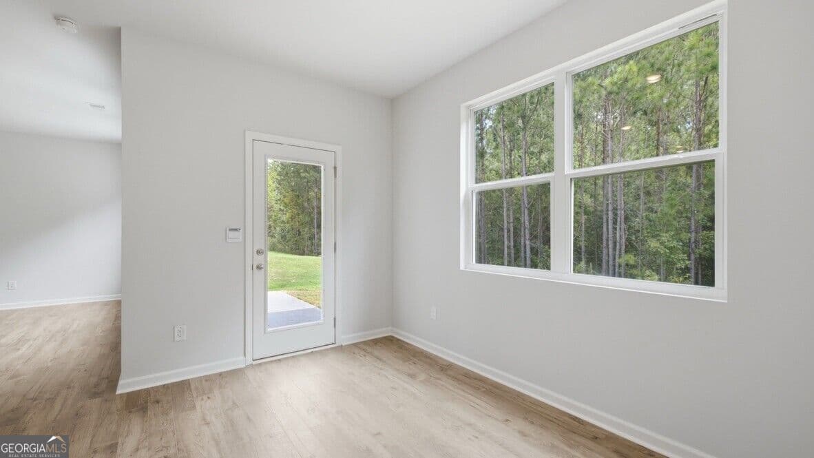 3 bedroom, 2.5 bathroom, 1,749 sq ft single family residence for sale at 8166 Coldstream Drive, Fairburn, GA 30213 — photo 9