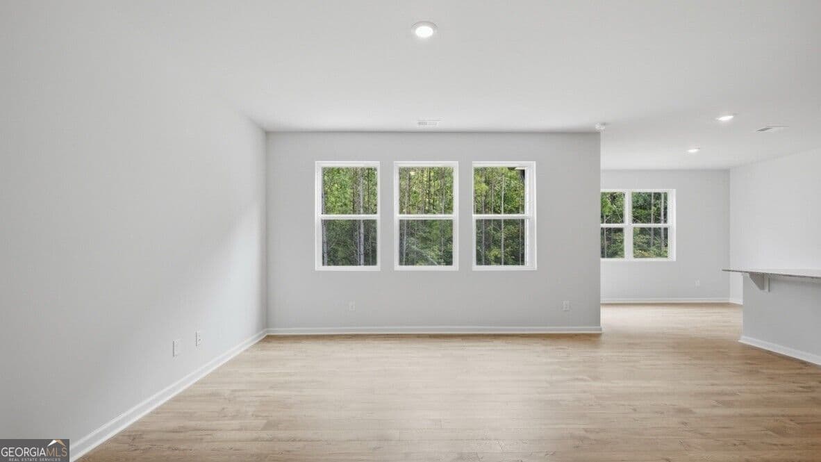 3 bedroom, 2.5 bathroom, 1,749 sq ft single family residence for sale at 8166 Coldstream Drive, Fairburn, GA 30213 — photo 10