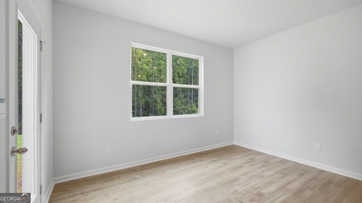 3 bedroom, 2.5 bathroom, 1,749 sq ft single family residence for sale at 8166 Coldstream Drive, Fairburn, GA 30213 — photo 8