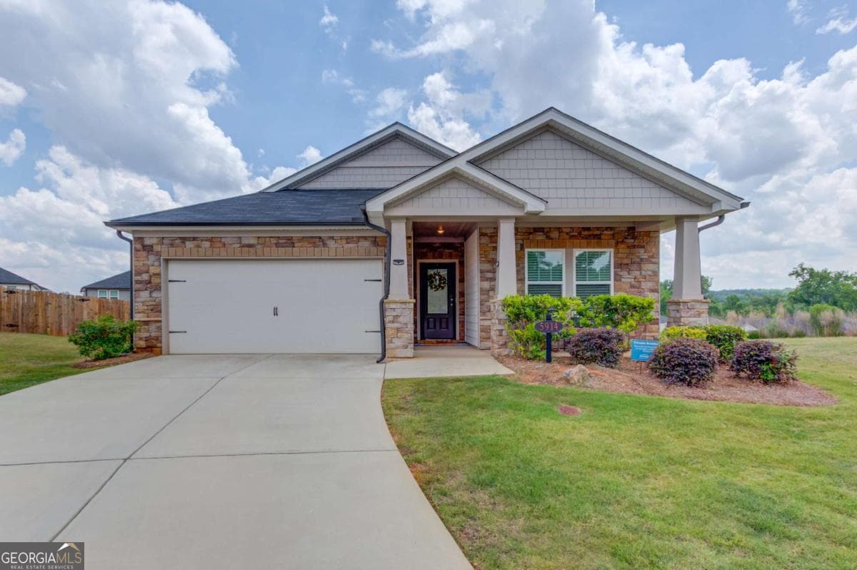4 bedroom, 3 bathroom, 2,044 sq ft single family residence sold at 5914 Green Ash Court, Braselton, GA 30517