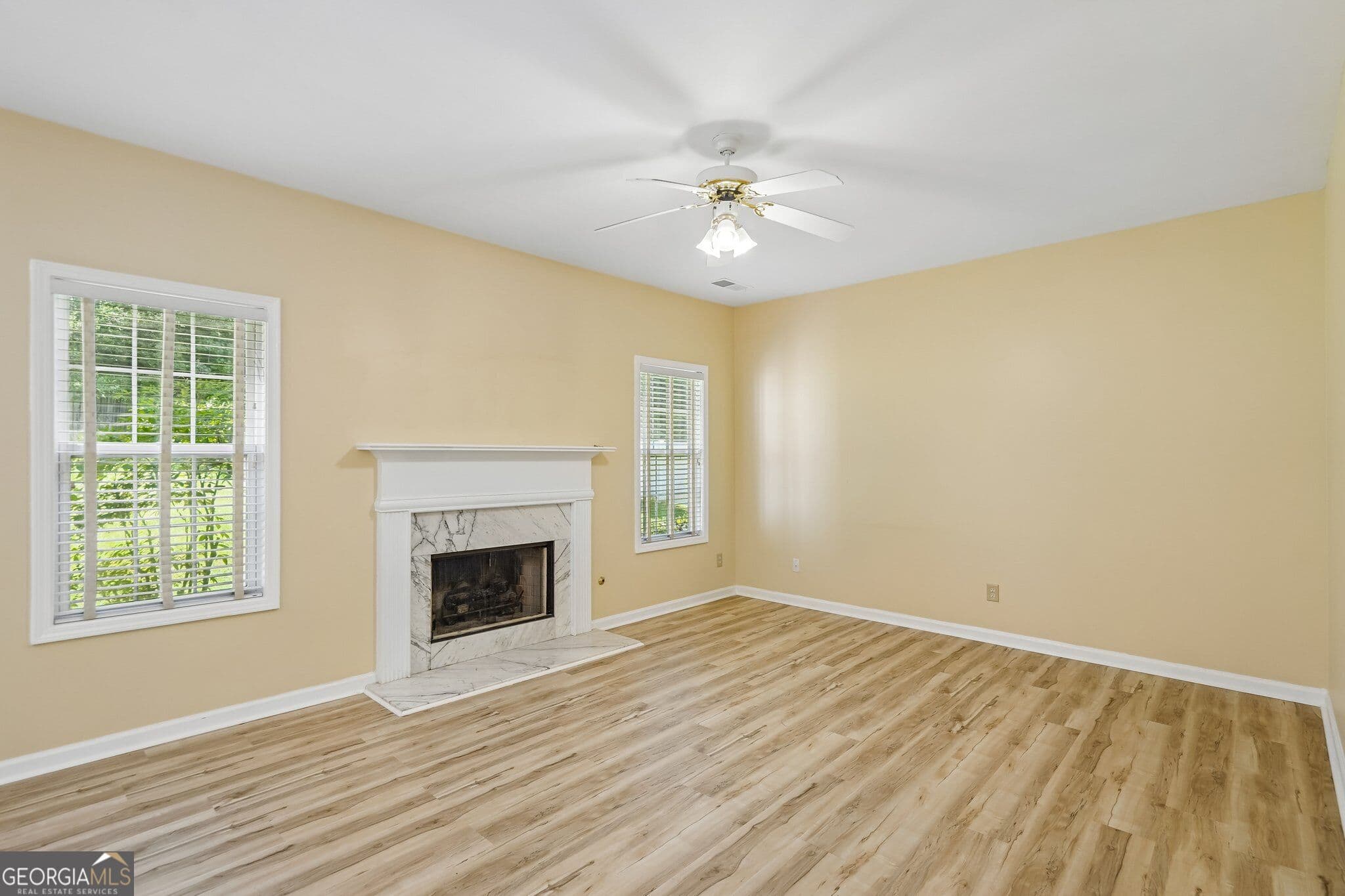 4 bedroom, 3 bathroom single family residence for sale at 382 SILVERTHORN Drive, Marietta, GA 30064 — photo 7