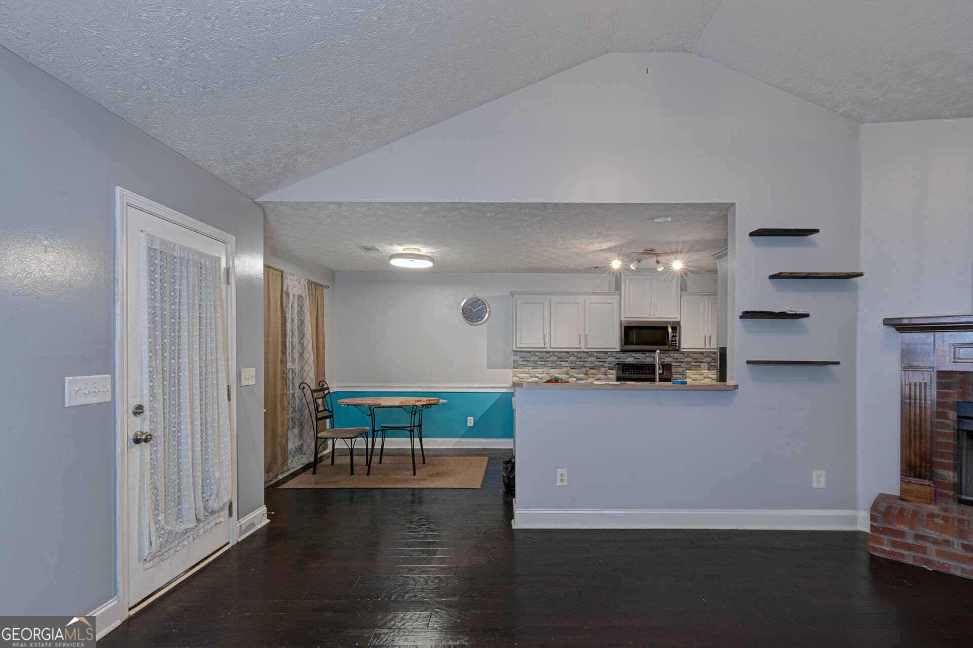 3 bedroom, 2 bathroom, 1,718 sq ft single family residence for sale at 8029 Garrett Pines Drive, Midland, GA 31820 — photo 7