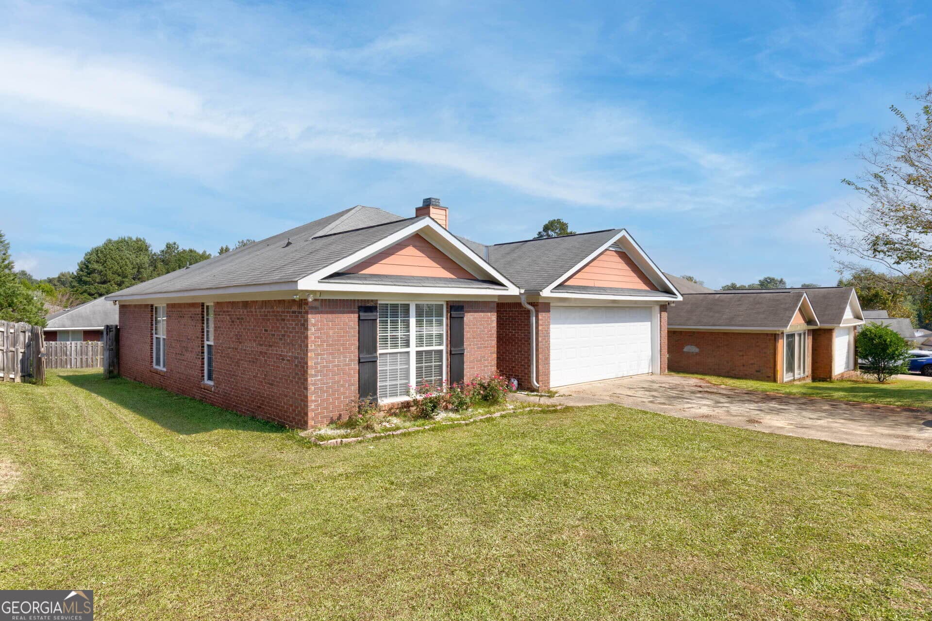 3 bedroom, 2 bathroom, 1,718 sq ft single family residence for sale at 8029 Garrett Pines Drive, Midland, GA 31820 — photo 3