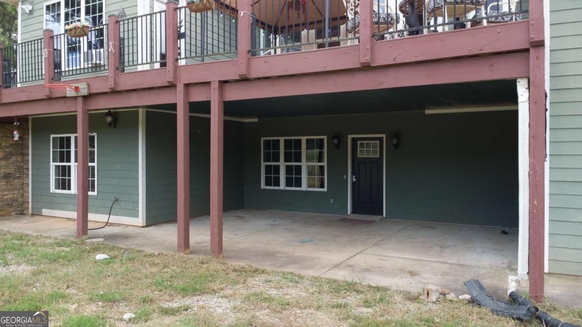 3 bedroom, 2 bathroom single family residence for rent at 8365 Wallace Wood Road, Gainesville, GA 30506 for $2,250 a month — photo 3