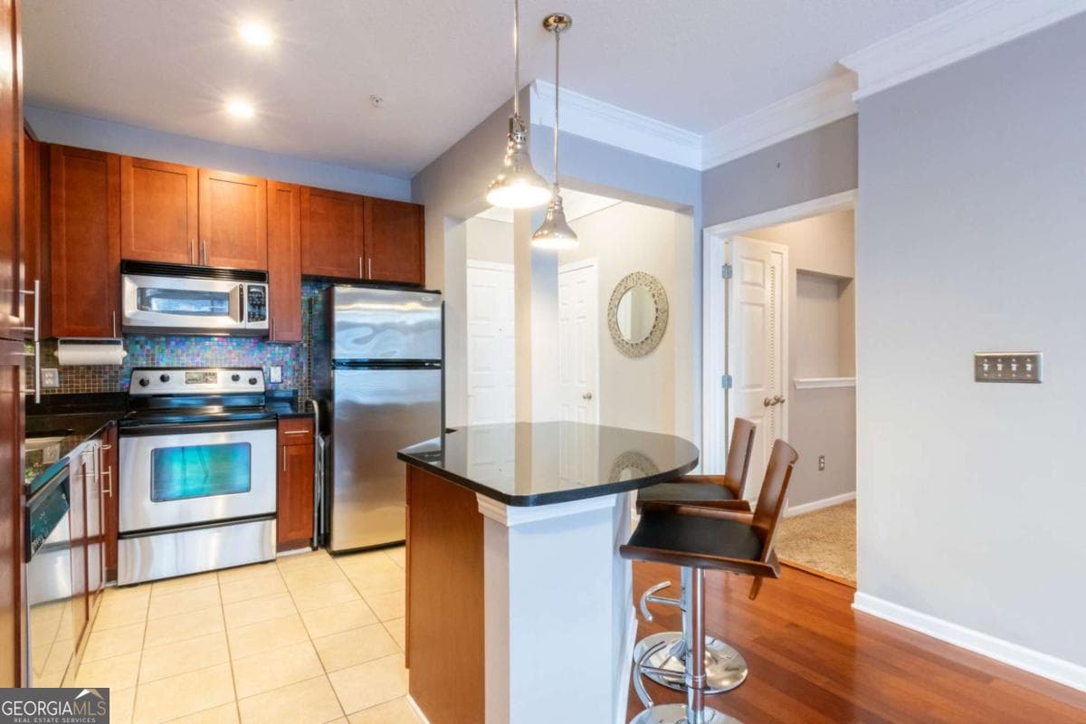1 bedroom, 1 bathroom, 750 sq ft condominium for sale at 400 17th Street 2118, Atlanta, GA 30363 — photo 9
