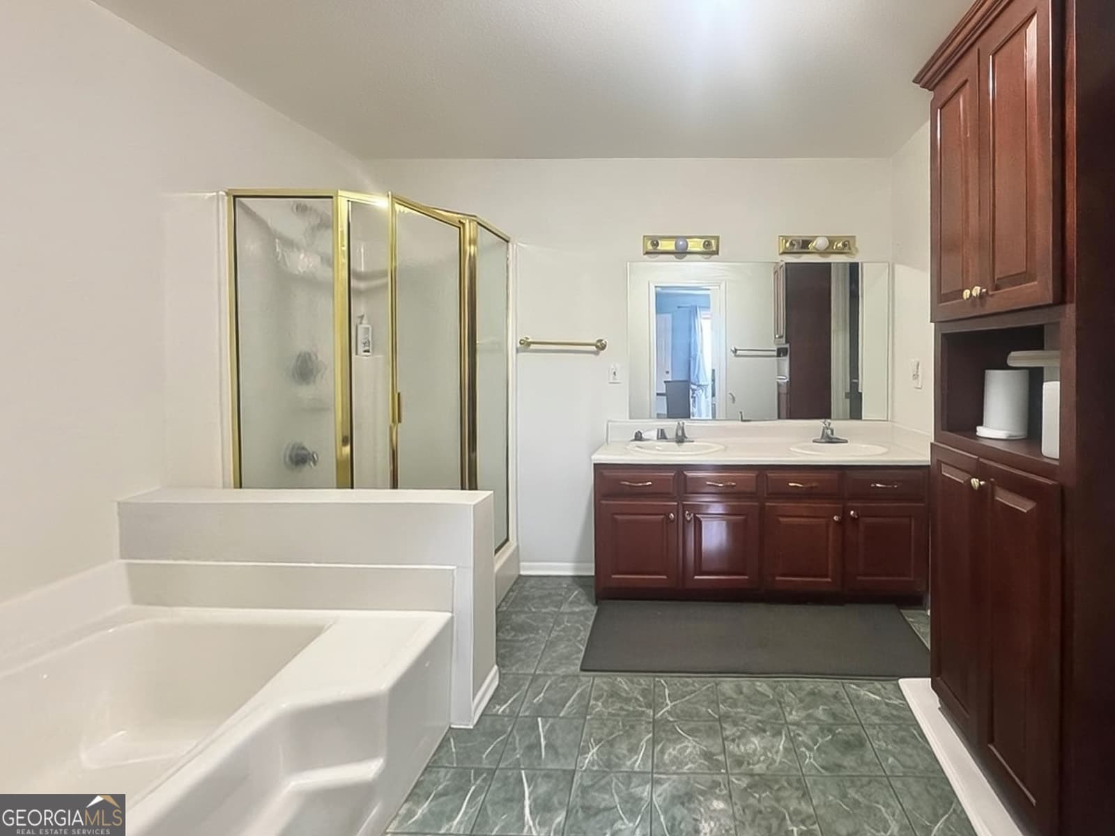 3 bedroom, 2.5 bathroom, 2,477 sq ft single family residence under contract at 37 Oak Drive, Hawkinsville, GA 31036 — photo 8