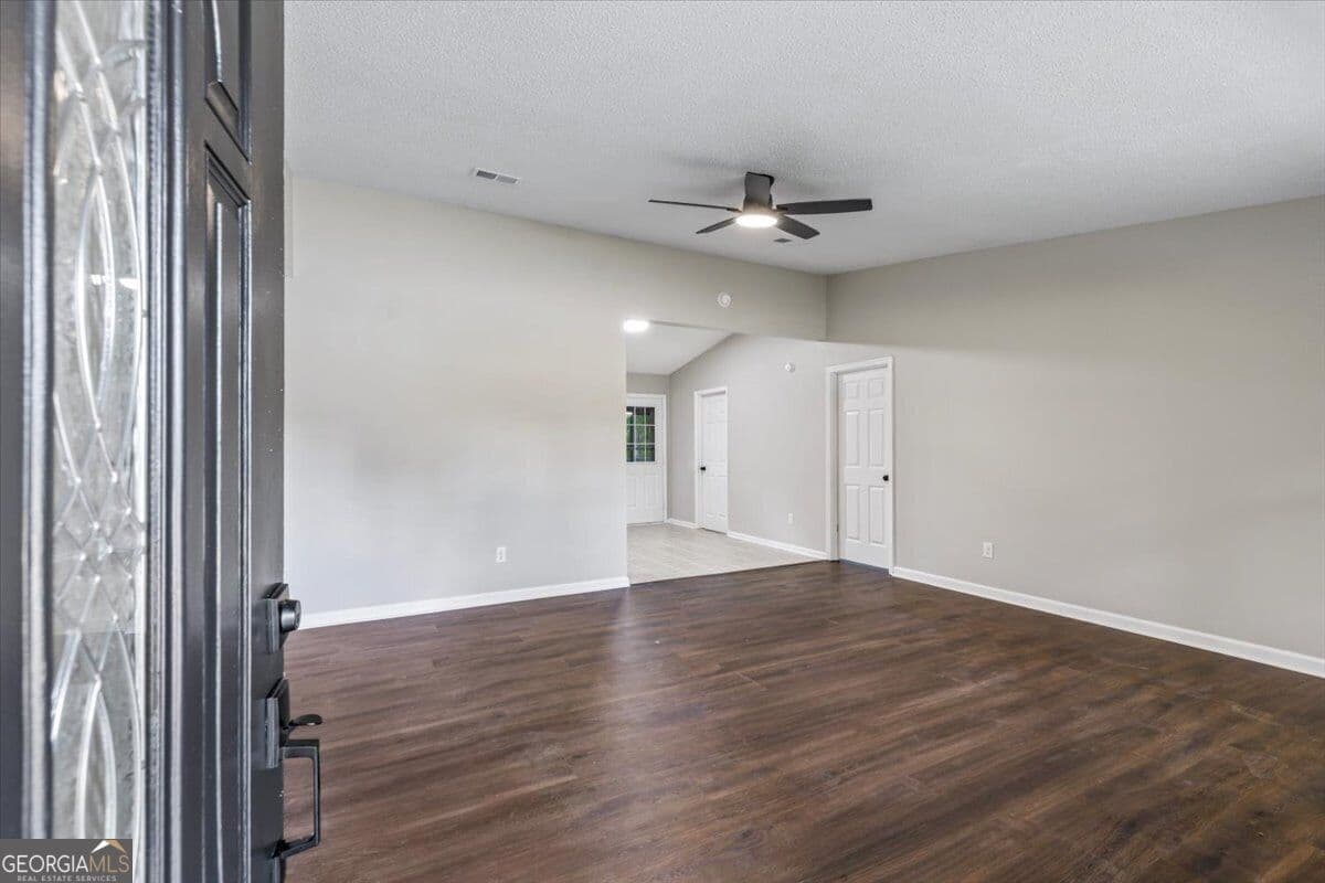 4 bedroom, 2 bathroom single family residence for sale at 1016 Farr Court, Hinesville, GA 31313 — photo 6