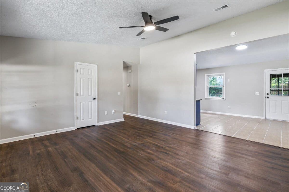 4 bedroom, 2 bathroom single family residence for sale at 1016 Farr Court, Hinesville, GA 31313 — photo 8