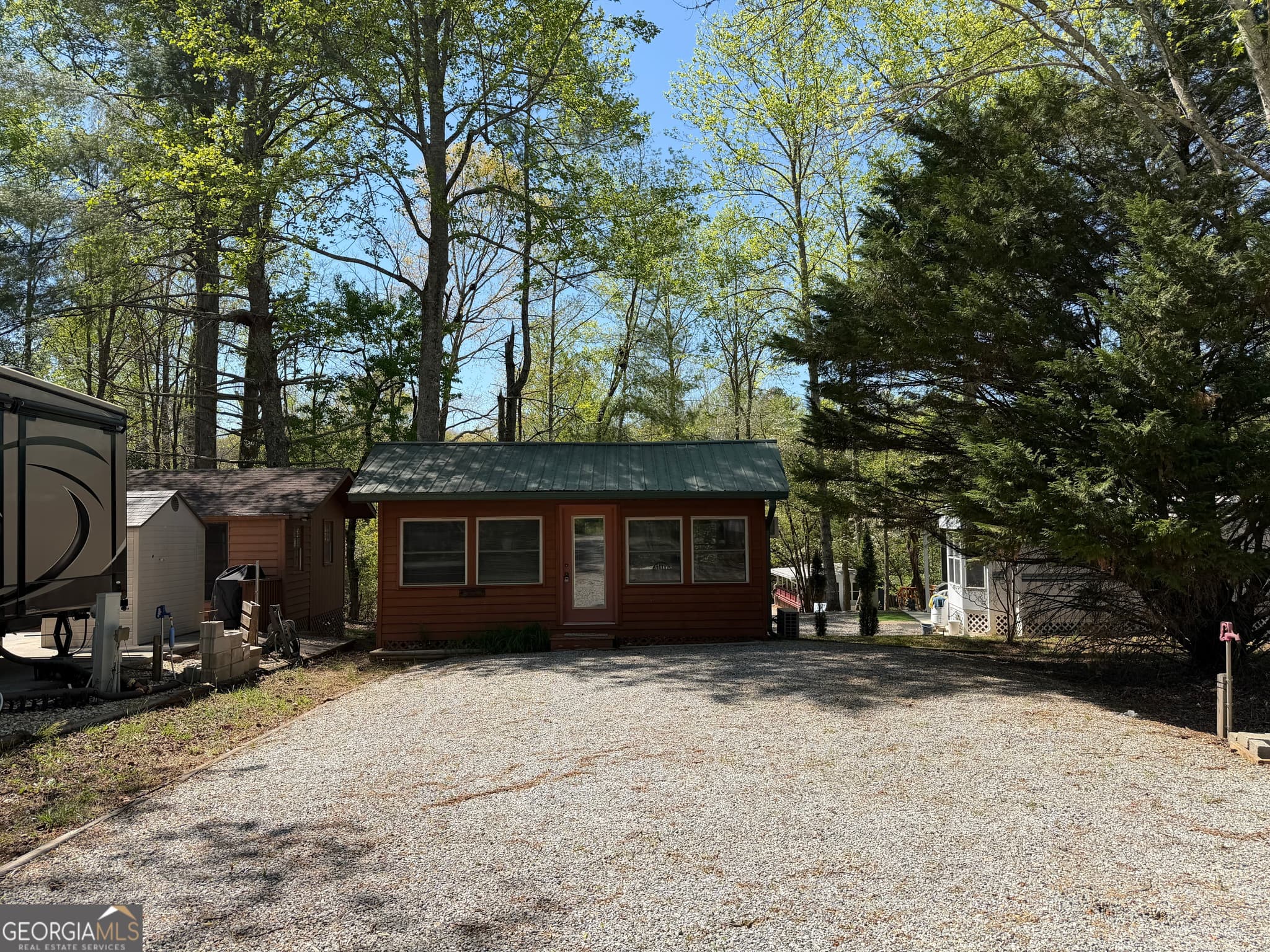 1 bedroom, 1 bathroom cabin,single family residence for sale at 111 Maple Wood Lane, Cleveland, GA 30528 — photo 4