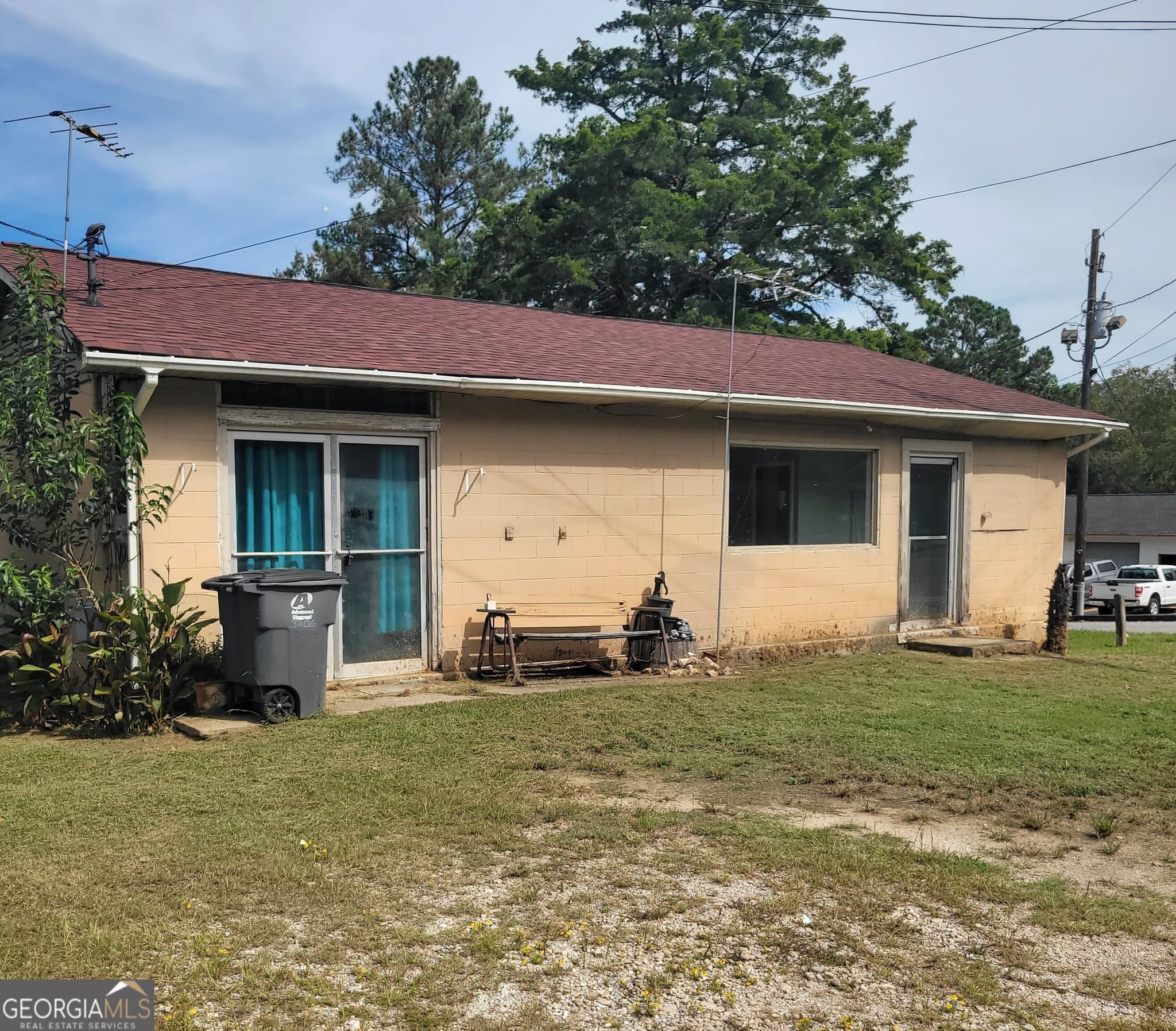 2 bedroom, 1 bathroom, 1,392 sq ft mixed use for sale at 3406 & 3408 Veterans Memorial Parkway, Lanett, AL 36863 — photo 4