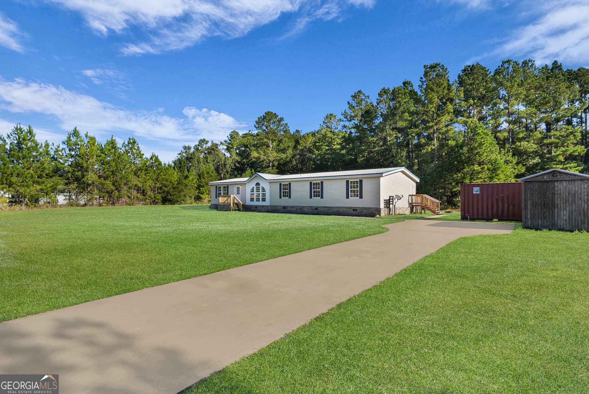 4 bedroom, 3 bathroom, 2,318 sq ft manufactured home,single family residence for sale at 212 Cutters Gap, Ludowici, GA 31316 — photo 4