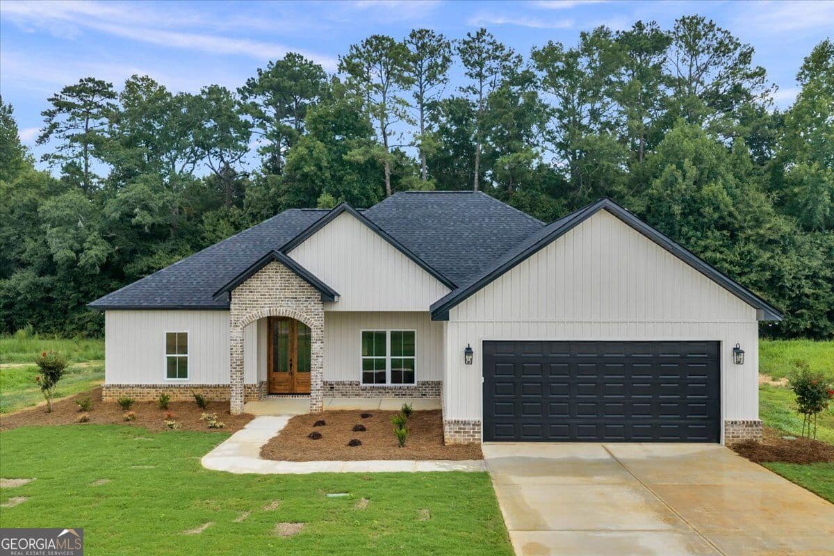 4 bedroom, 2 bathroom, 1,850 sq ft single family residence for sale at 628 Ellie Circle, Dublin, GA 31021 — photo 5