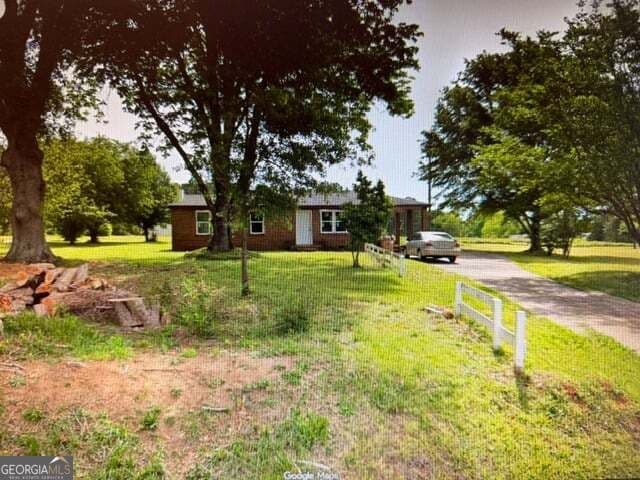 2 bedroom, 1 bathroom, 943 sq ft single family residence for sale at 179 Tyler Drive, Mcdonough, GA 30252
