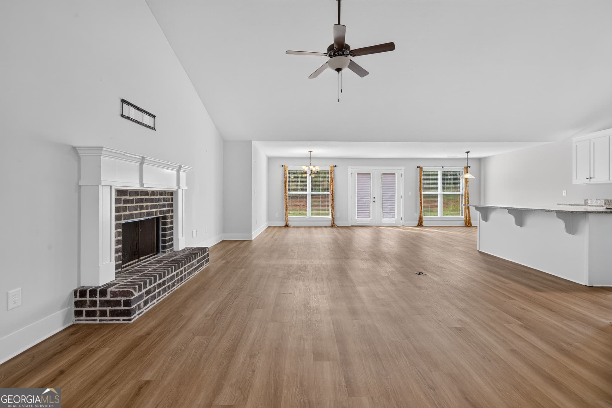 4 bedroom, 2.5 bathroom, 2,295 sq ft single family residence for sale at 421 Riley Circle, Milledgeville, GA 31061 — photo 7