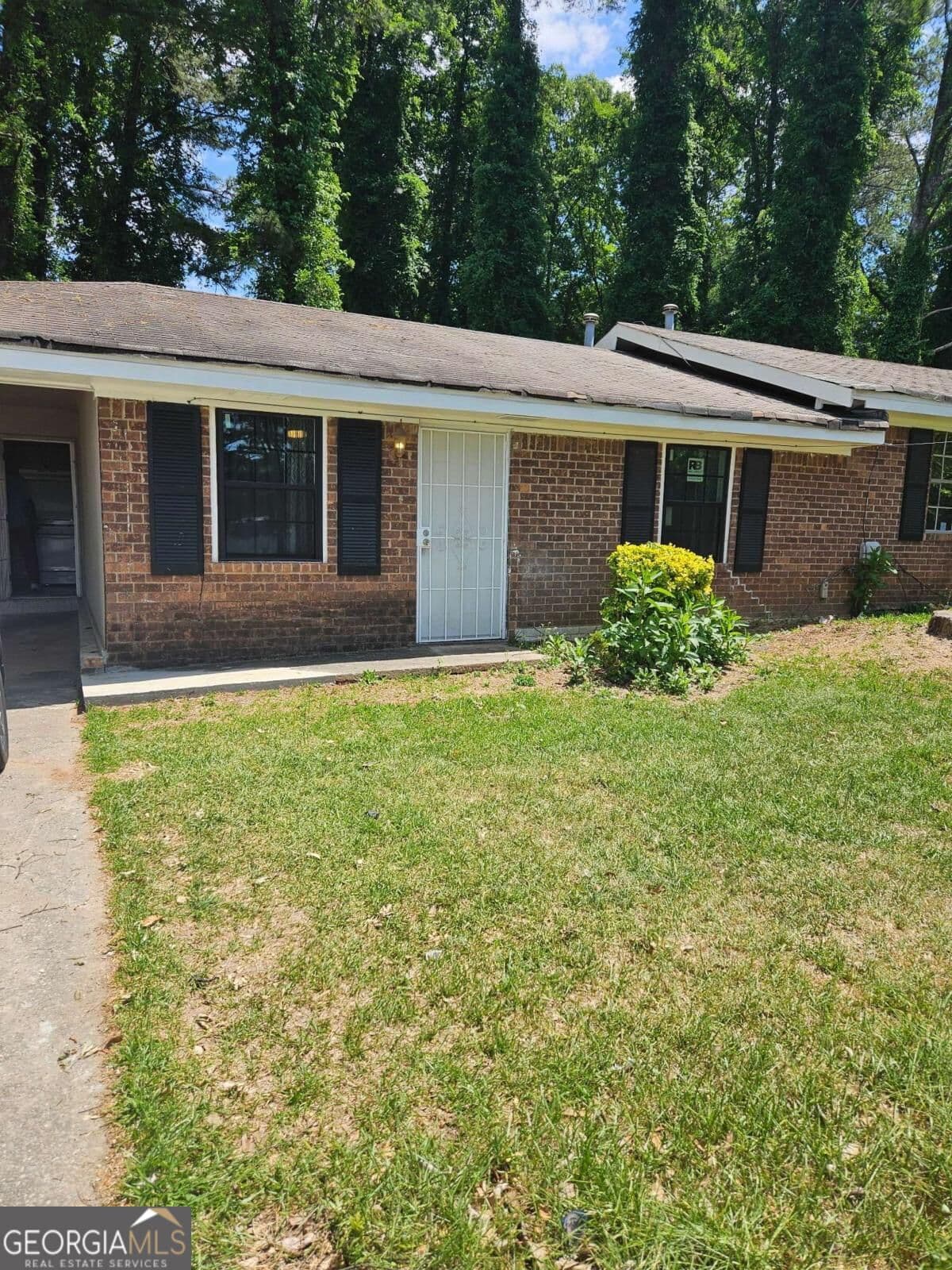 2 bedroom, 1 bathroom duplex for rent at 340 West Avenue, Jonesboro, GA 30236 for $1,300 a month — photo 1 of 1