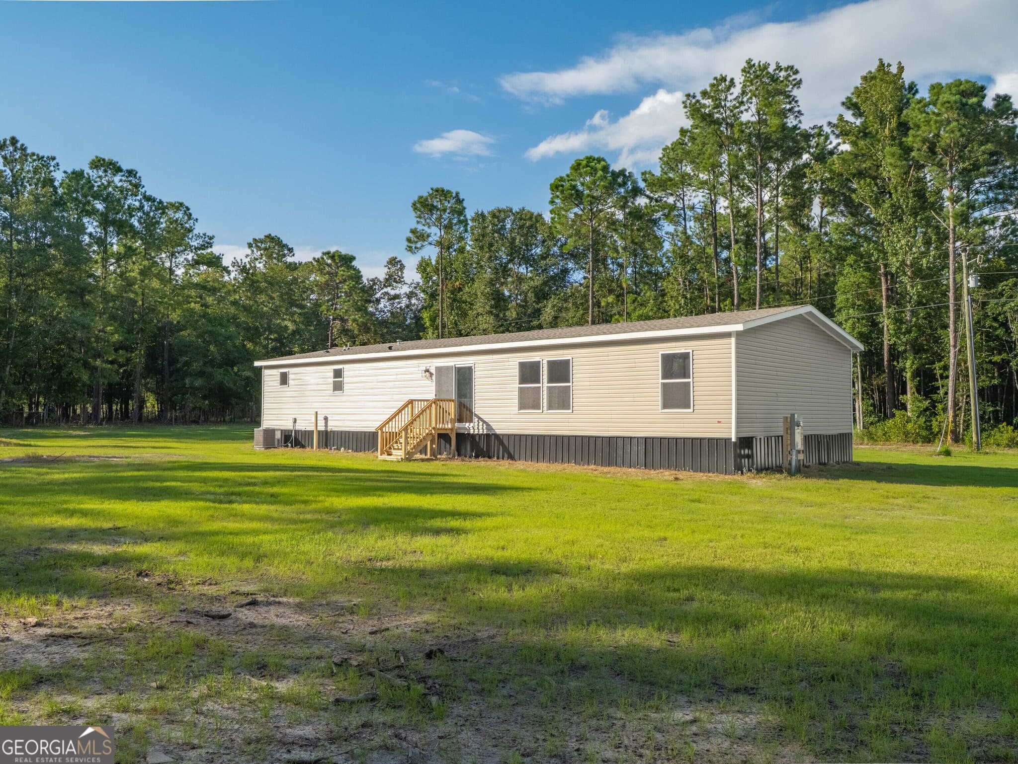 4 bedroom, 2 bathroom, 1,791 sq ft manufactured home,single family residence for sale at 250 Brio Lane, Brunswick, GA 31523 — photo 4