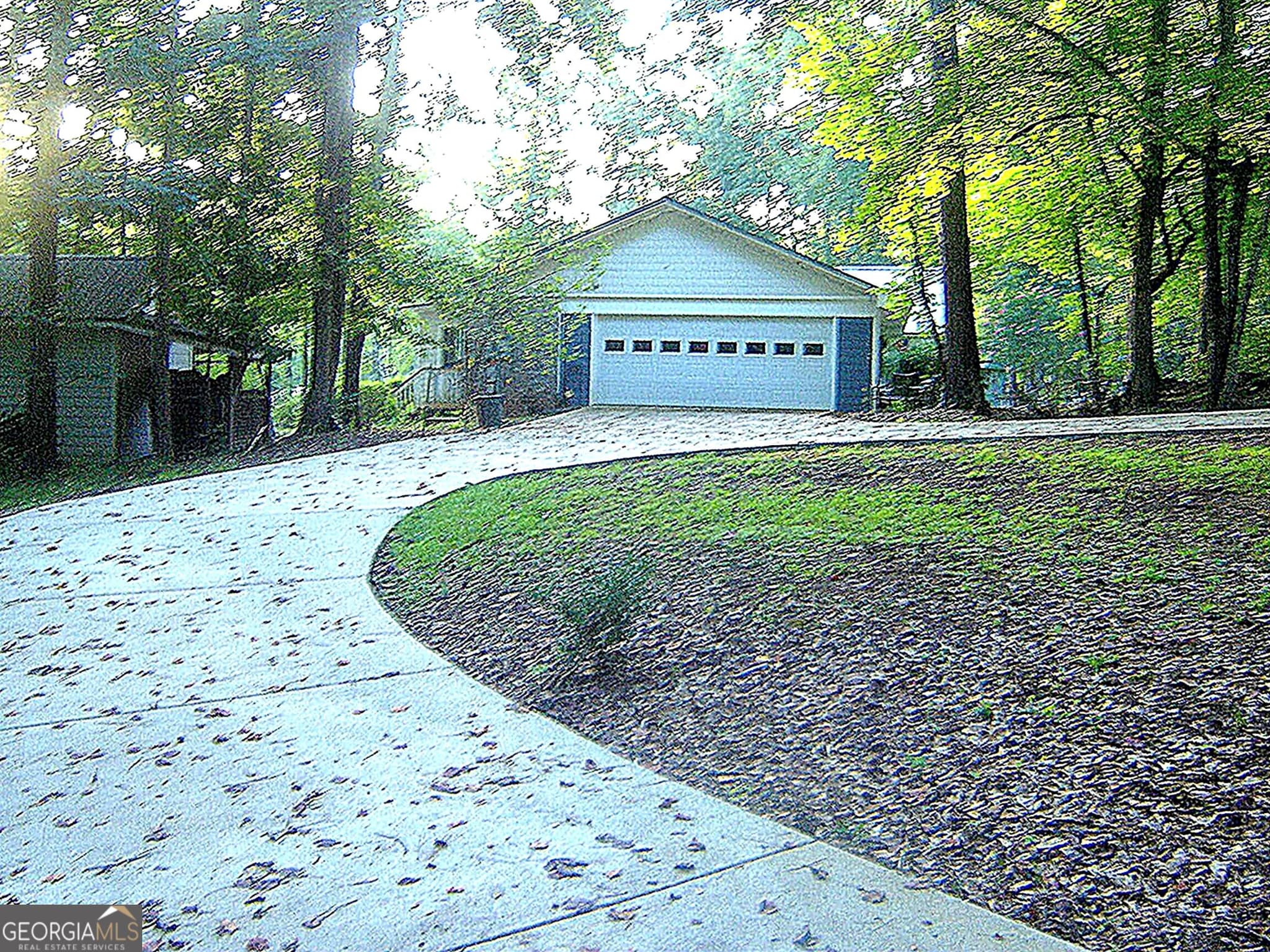 3 bedroom, 2 bathroom, 1,950 sq ft single family residence for sale at 112 Peach Circle, West Point, GA 31833 — photo 4