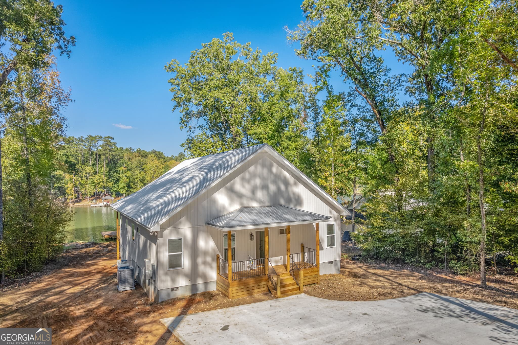 4 bedroom, 3 bathroom, 2,416 sq ft single family residence for sale at 232 Scenic Way, Sparta, GA 31087 — photo 1 of 69