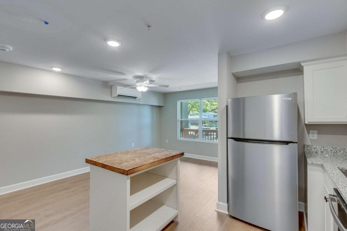 1 bedroom, 1 bathroom, 469 sq ft single family residence for rent at 710 Jesse Jewell Parkway 204 STUDIO, Gainesville, GA 30501 for $1,150 a month — photo 7