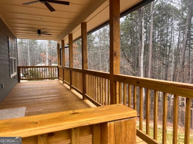 2 bedroom, 2 bathroom, 900 sq ft single family residence for sale at 410 Lakeside Hills Road, Martin, GA 30557 — photo 6
