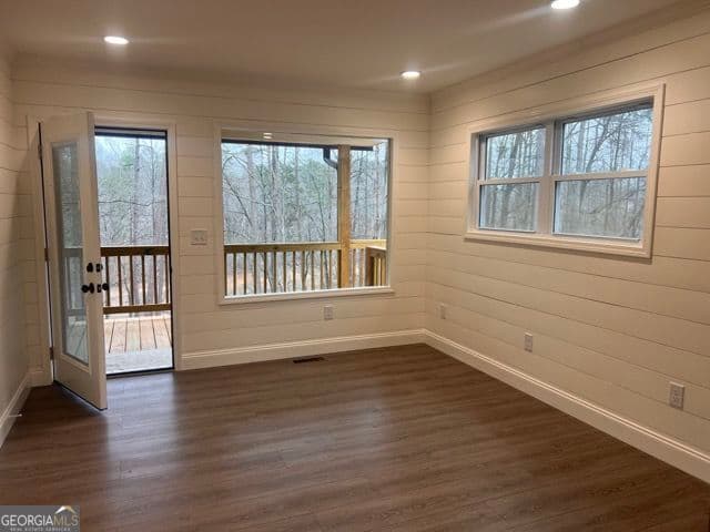 2 bedroom, 2 bathroom, 900 sq ft single family residence for sale at 410 Lakeside Hills Road, Martin, GA 30557 — photo 7