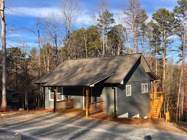 2 bedroom, 2 bathroom, 900 sq ft single family residence for sale at 410 Lakeside Hills Road, Martin, GA 30557