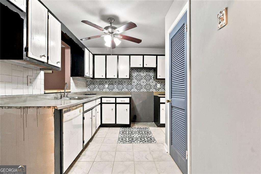 multi family for sale at 2498 Robinhood Drive, Ellenwood, GA 30294 — photo 6