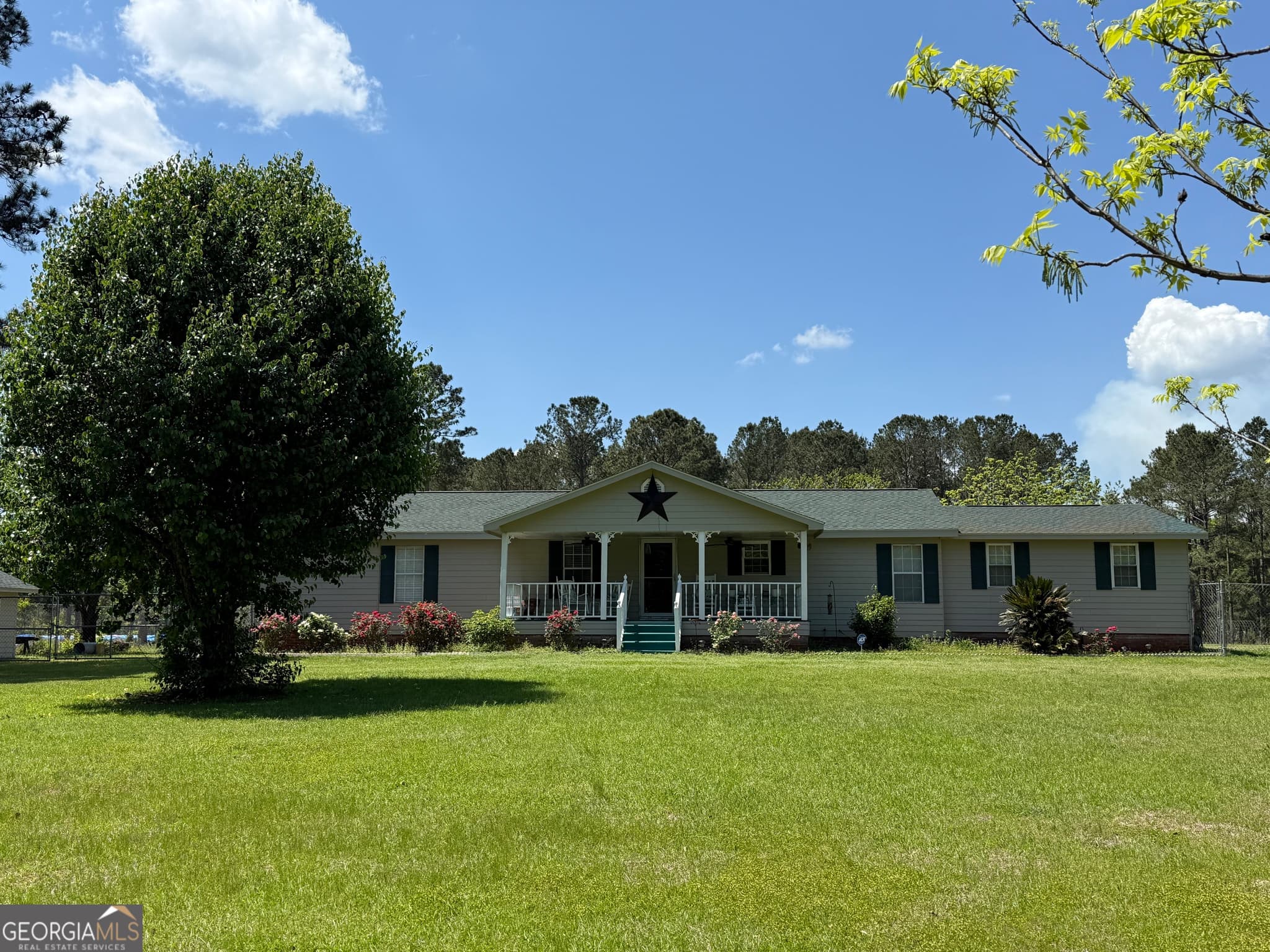 3 bedroom, 2 bathroom, 1,693 sq ft manufactured home,single family residence sold at 13995 Ollifftown Road, Metter, GA 30439