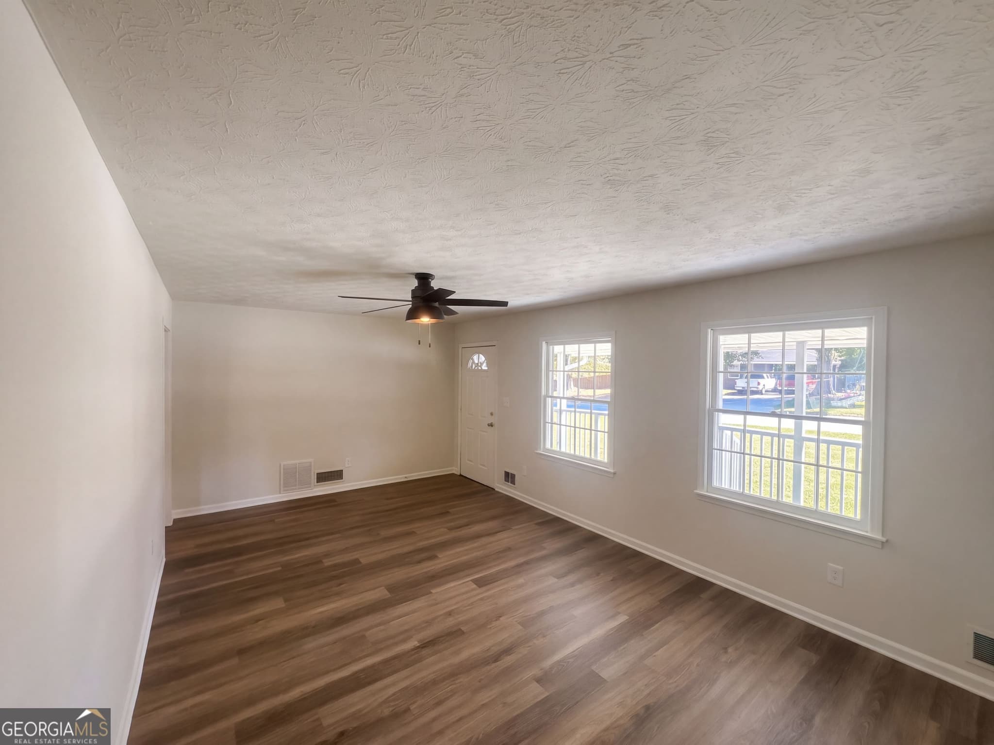 3 bedroom, 2.5 bathroom, 1,851 sq ft single family residence for sale at 5807 Cobbrook Drive, Ellenwood, GA 30294 — photo 6