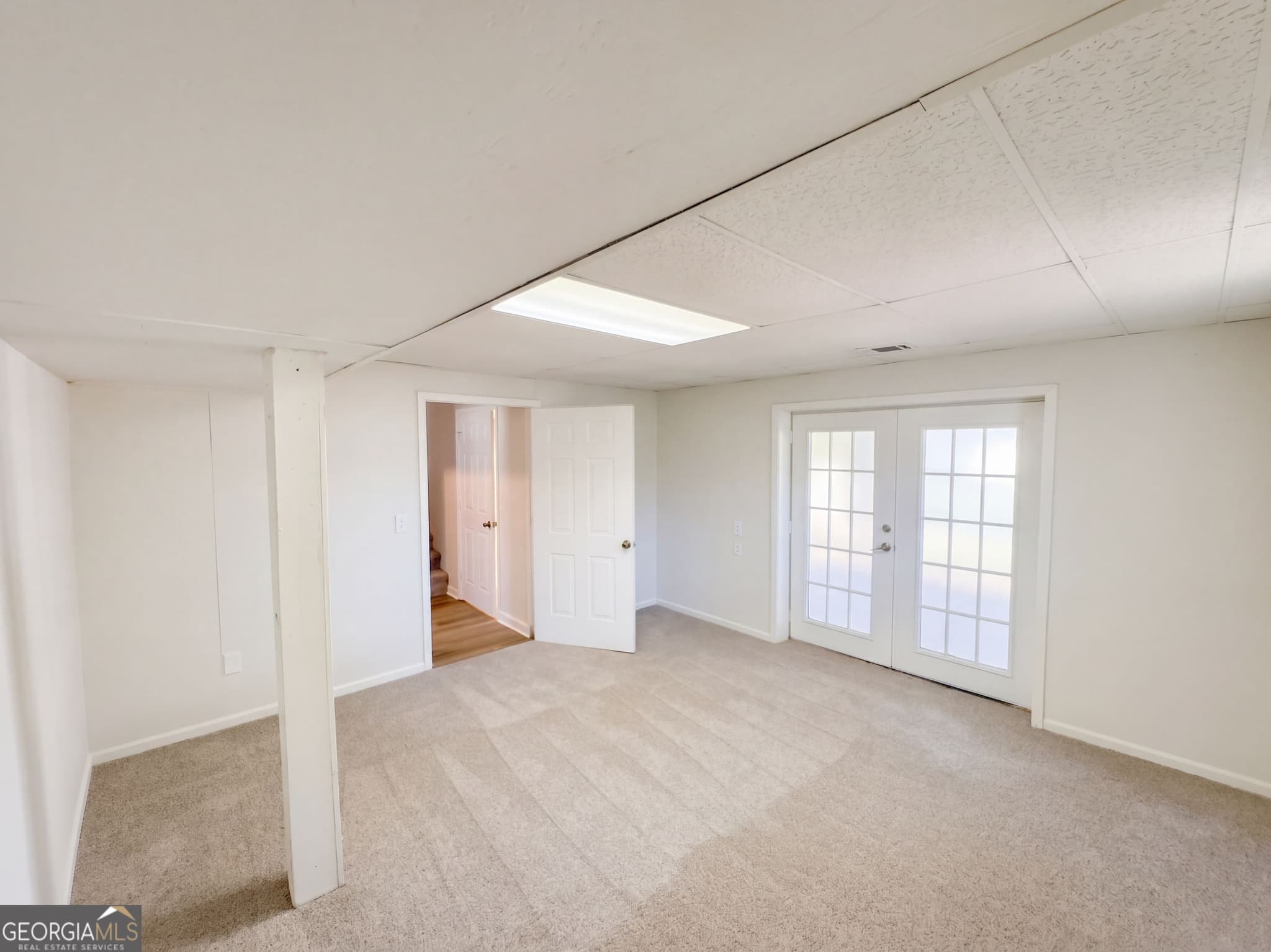 3 bedroom, 2.5 bathroom, 1,851 sq ft single family residence for sale at 5807 Cobbrook Drive, Ellenwood, GA 30294 — photo 7