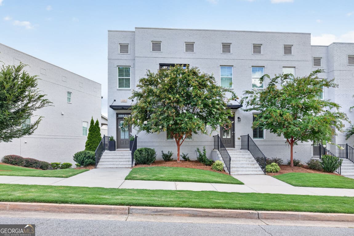 3 bedroom, 3.5 bathroom townhouse for sale at 221 Nash Street, Lawrenceville, GA 30046 — photo 7