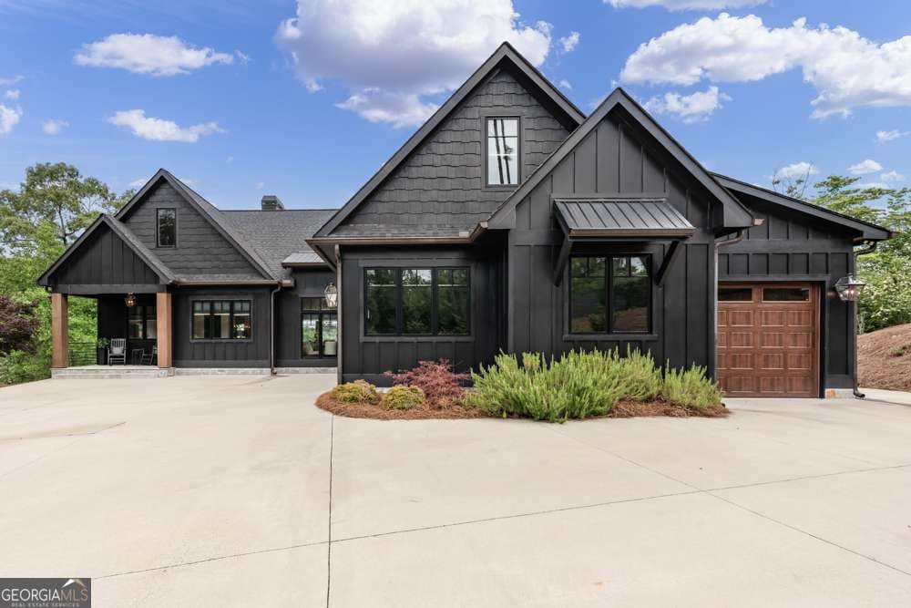 7 bedroom, 5.5 bathroom, 5,370 sq ft single family residence for sale at 796 Creek Trail, Wedowee, AL 36278 — photo 3