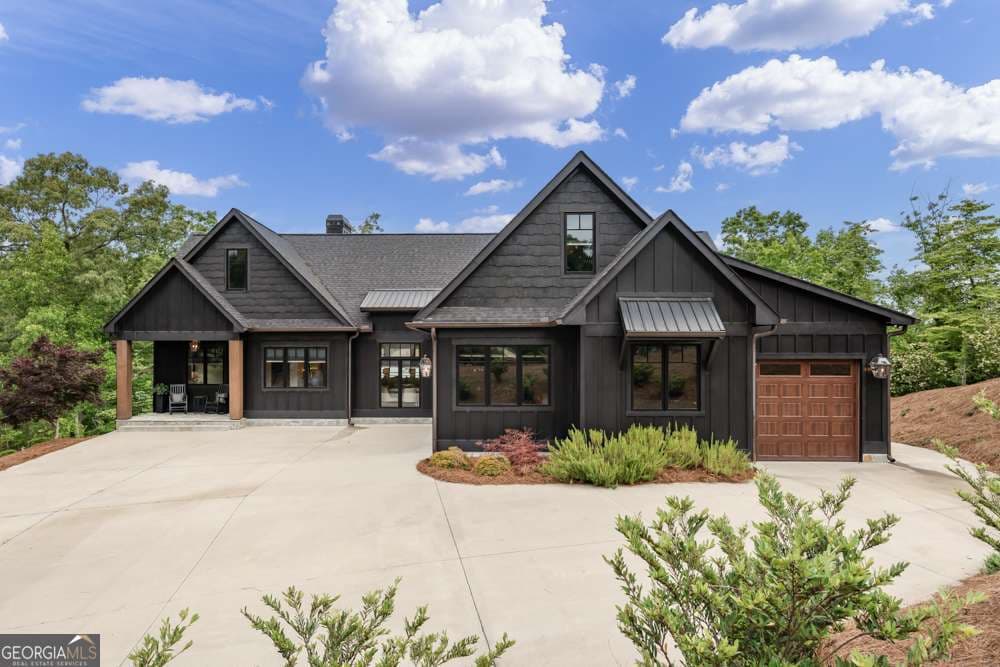 7 bedroom, 5.5 bathroom, 5,370 sq ft single family residence for sale at 796 Creek Trail, Wedowee, AL 36278 — photo 1 of 100