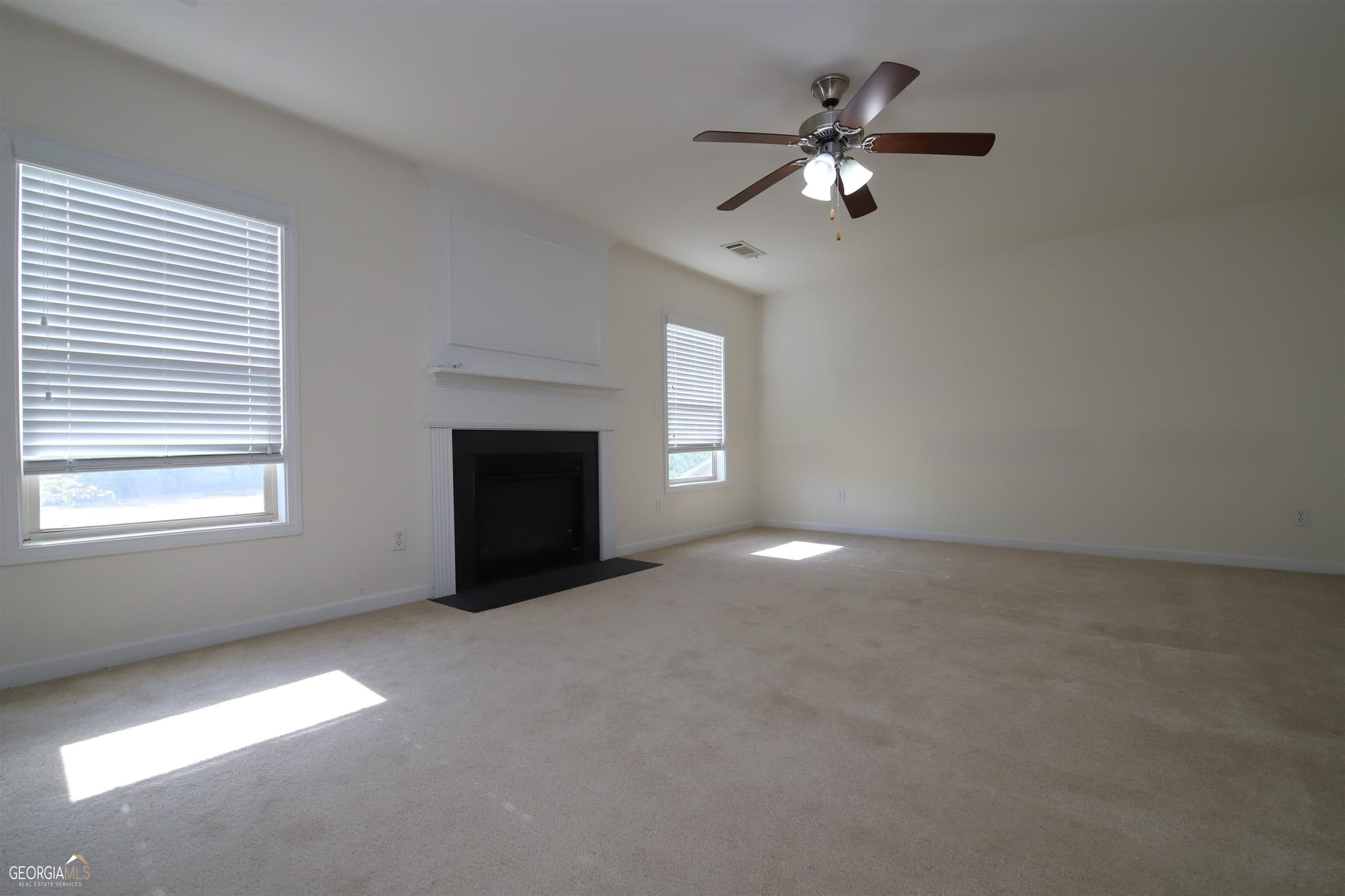 4 bedroom, 2.5 bathroom, 2,763 sq ft single family residence for rent at 330 Glenhaven Drive, Lagrange, GA 30241 for $2,400 a month — photo 9