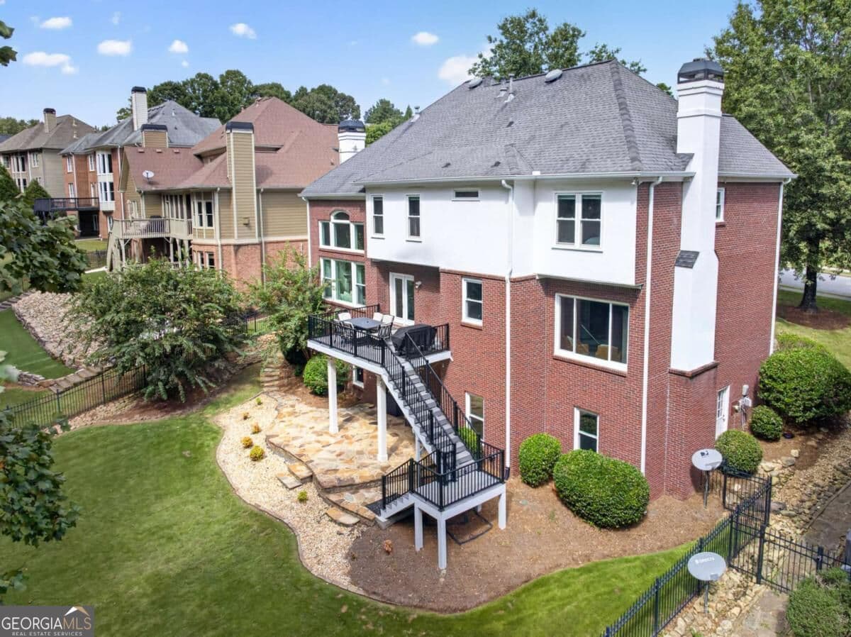 6 bedroom, 5 bathroom, 3,398 sq ft single family residence for sale at 4000 Lantern Hill Drive, Dacula, GA 30019 — photo 8