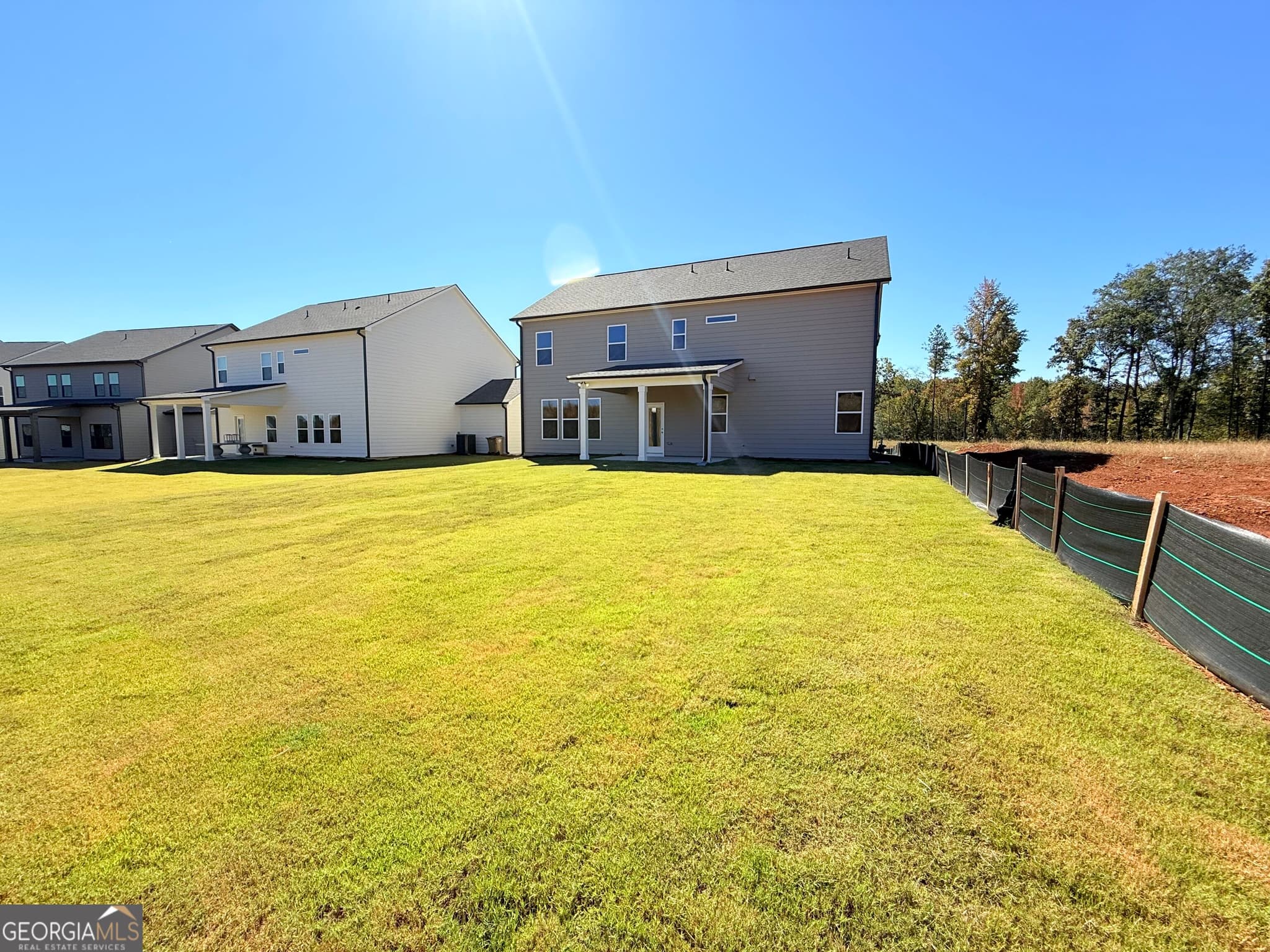 4 bedroom, 3 bathroom, 3,038 sq ft single family residence for sale at 5296 Baymont Drive, Gainesville, GA 30507 — photo 4