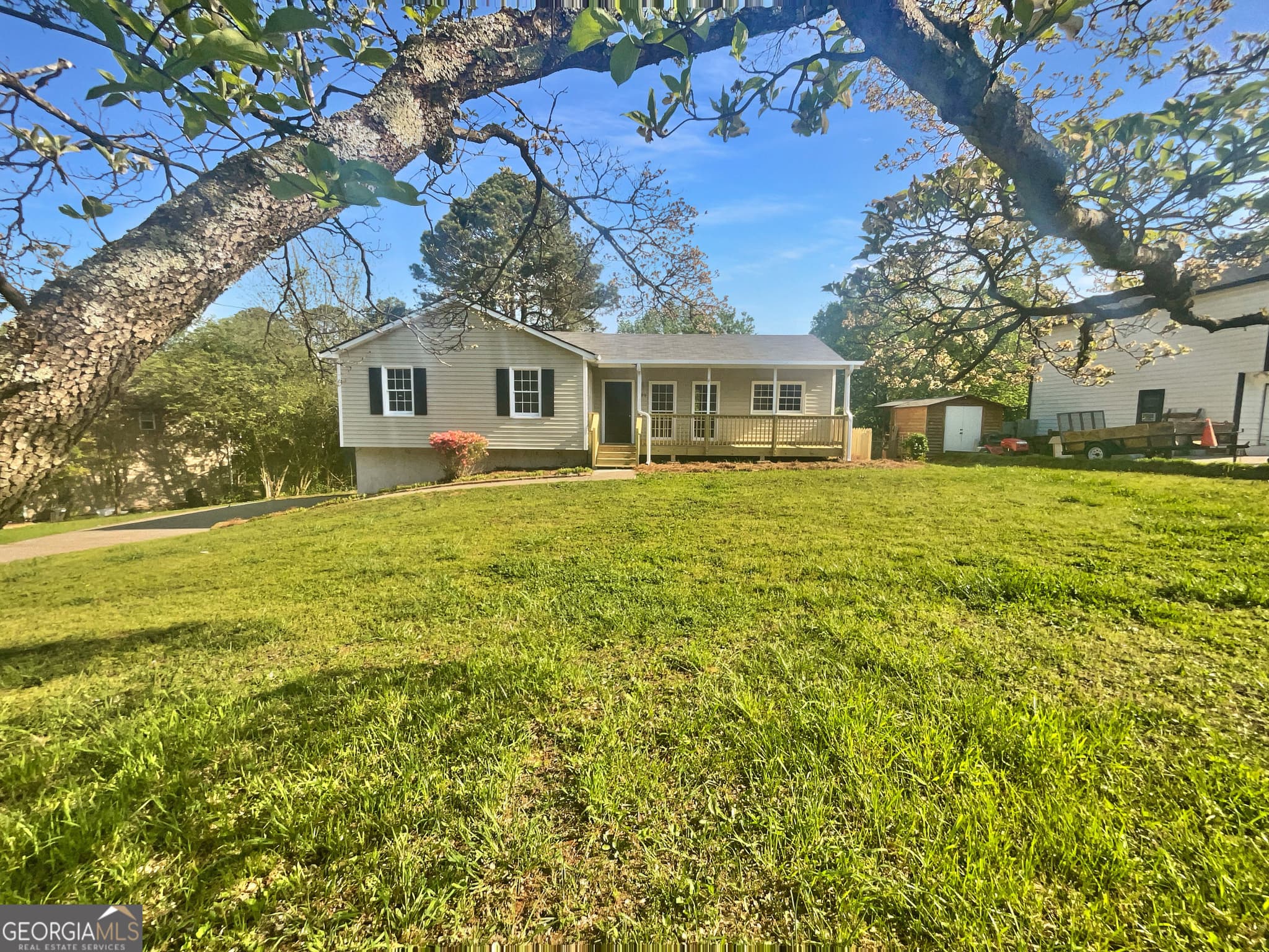 3 bedroom, 2 bathroom, 1,222 sq ft single family residence sold at 294 Farm Ridge Drive, Woodstock, GA 30188