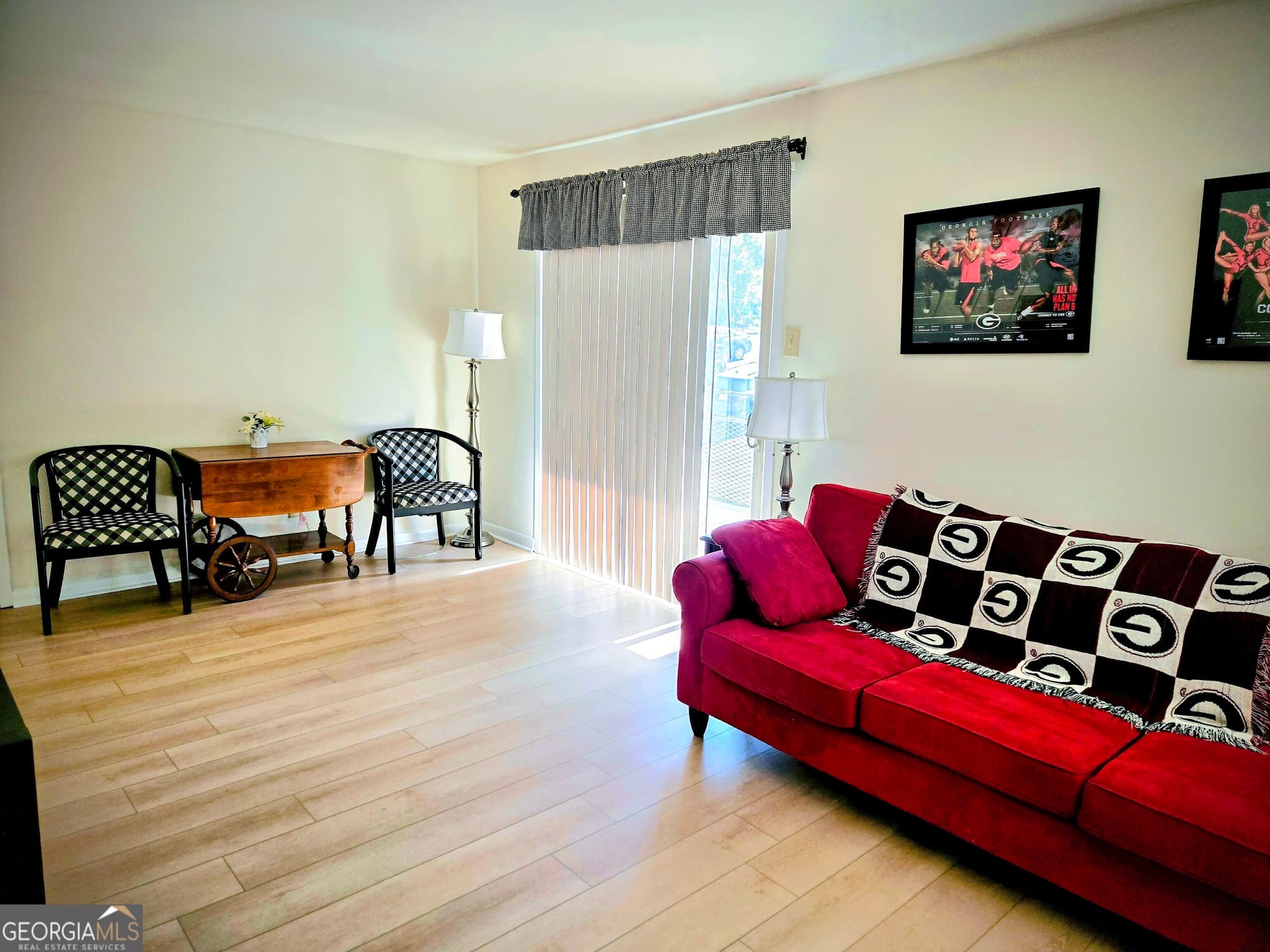 2 bedroom, 1 bathroom, 1,022 sq ft condominium for sale at 250 Little Street C210, Athens, GA 30601 — photo 4