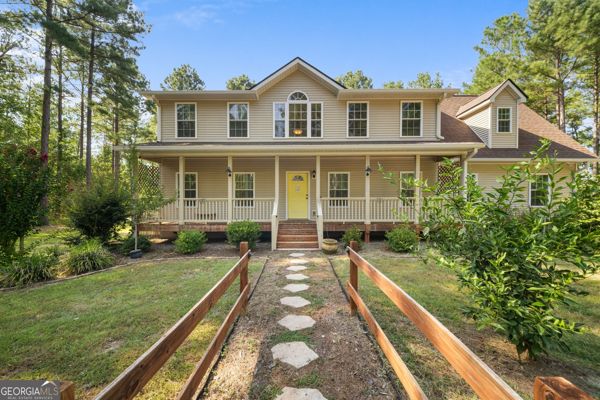 3 bedroom, 2.5 bathroom, 2,548 sq ft single family residence for sale at 435 Canoochee Bypass, Midville, GA 30441 — photo 1 of 58
