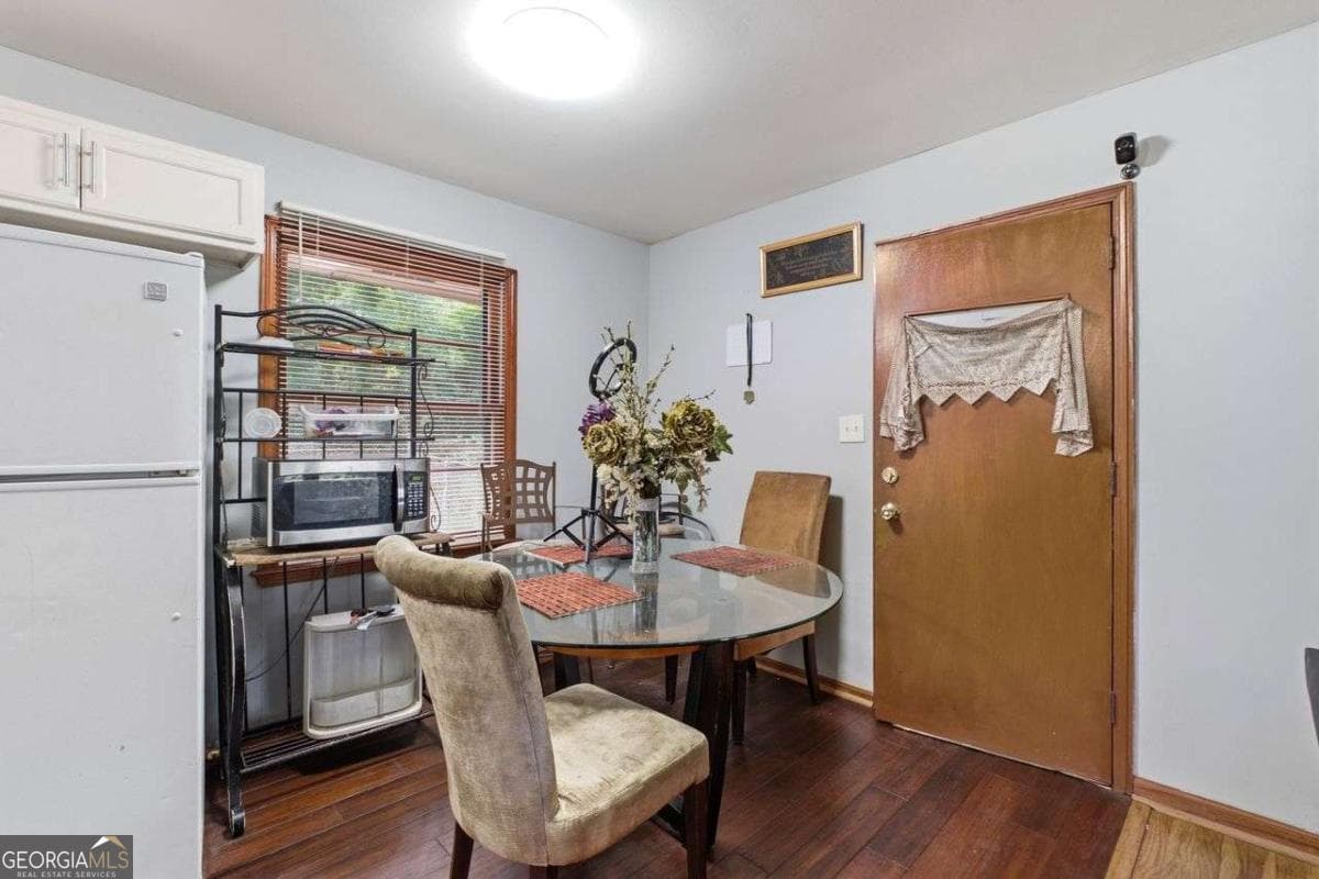 3 bedroom, 1.5 bathroom, 975 sq ft single family residence for sale at 4642 Bartlett Road, Forest Park, GA 30297 — photo 8