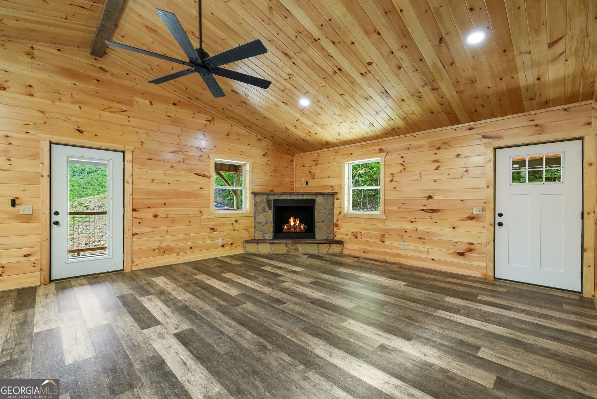 2 bedroom, 3.5 bathroom, 1,320 sq ft single family residence for sale at 108 Olds Mountain Peak, Rabun Gap, GA 30568 — photo 3
