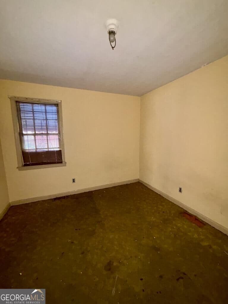 3 bedroom, 2 bathroom single family residence for sale at 2817 King Street, Columbus, GA 31906 — photo 3