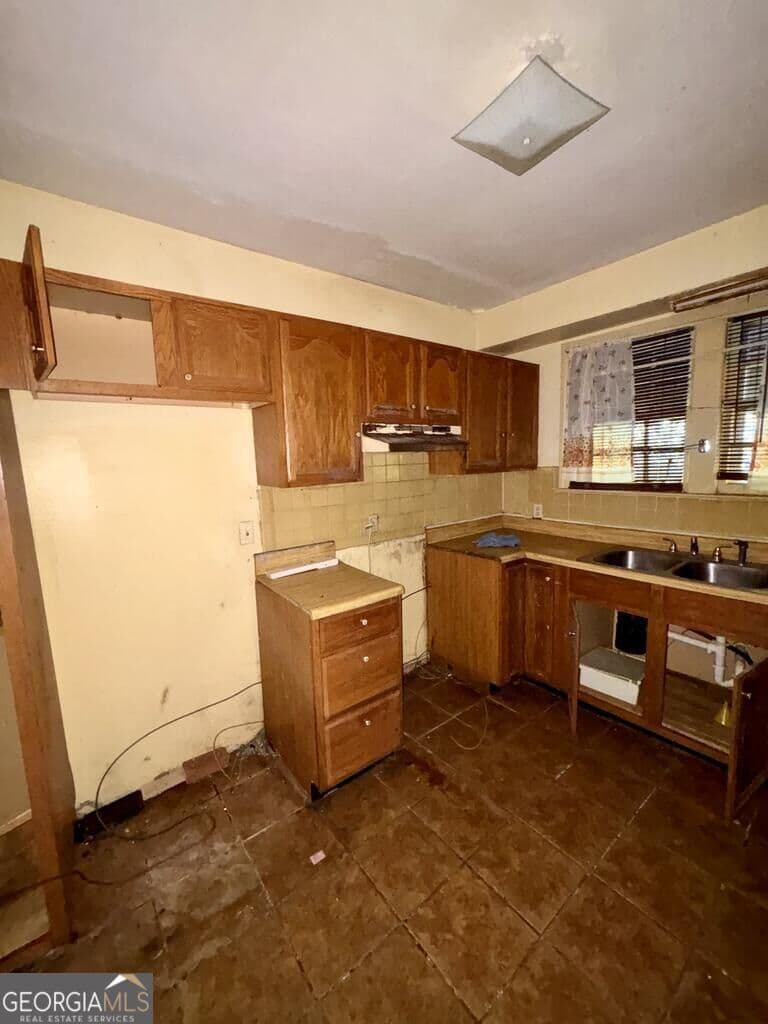 3 bedroom, 2 bathroom single family residence for sale at 2817 King Street, Columbus, GA 31906 — photo 4